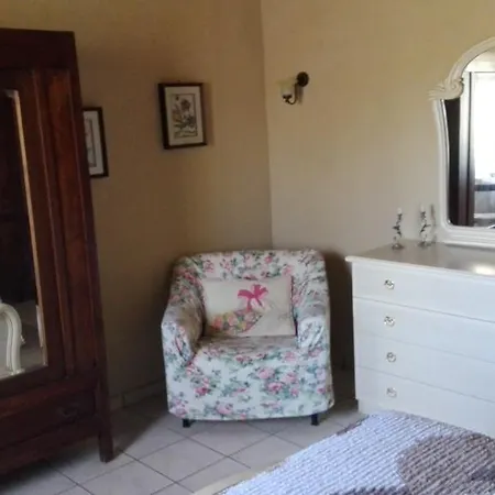 Agriturismo Il Grappolo E La Rosa *